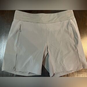 Gray Columbia woman’s shorts